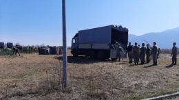 Počelo postavljanje šatora za samoizolaciju na GP Izačić